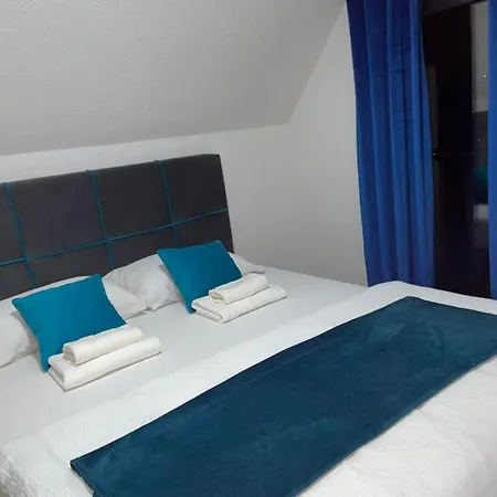 Flora Vlasic Appartamento *